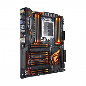   Gigabyte X399 AORUS Gaming 7