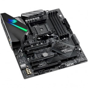   Asus ROG STRIX B450-E GAMING 3