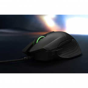  Razer Basilisk (RZ01-02330100-R3G1) 6