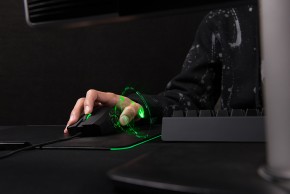   Razer Naga HEX V2 (RZ01-01600100-R3G1) 10