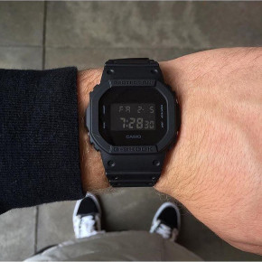   Casio G-SHOCK DW-5600BBN-1ER 7