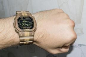   Casio G-SHOCK GWX-5600WB-5ER 3