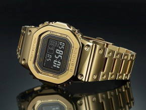   Casio GMW-B5000GD-9ER 4