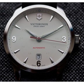   Victorinox V241666 4