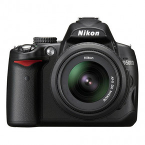  Nikon D5000 18-105 VR Kit