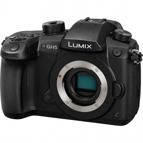  Panasonic Lumix DC-GH5 3