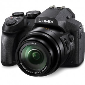   Panasonic Lumix DMC-FZ300