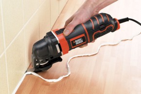      Black & Decker 300/MT218K 10