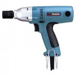   Makita 6953