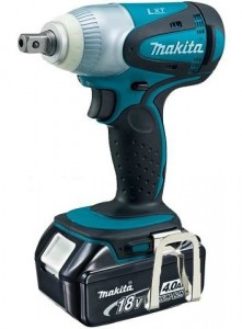    Makita DTW251RMJ