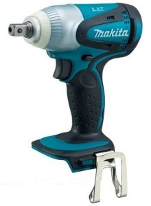    Makita DTW251Z