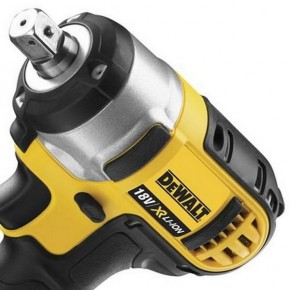    DeWalt DCF880M2 3