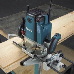  Makita RP2300FCX 3