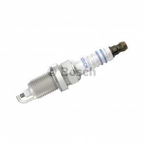   Bosch 0 242 229 590  Jeep/Toyota