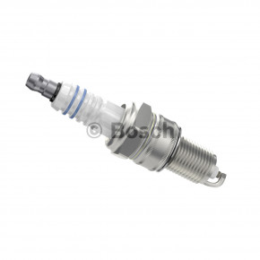   Bosch 0 242 229 779  BMW 4