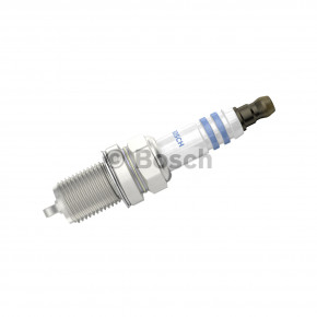   Bosch 0 242 235 749  Renault/Volvo