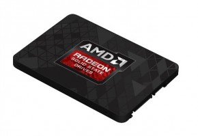 SSD- AMD Radeon 240GB 2.5 (R3SL240G) 4