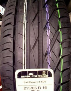   Uniroyal RainExpert 3 SUV 215/65 R16 98H 5