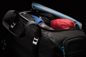  Thule Crossover 56L Rolling Duffel - Stratus 7