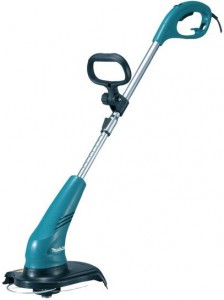  Makita UR3000 3