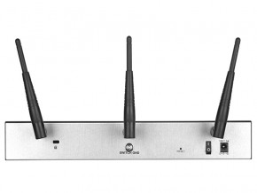   D-Link DSR-1000AC AC1750 4