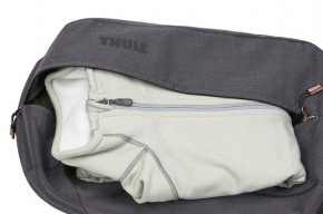  Thule Vea 17L Black (TVIP115K) 8